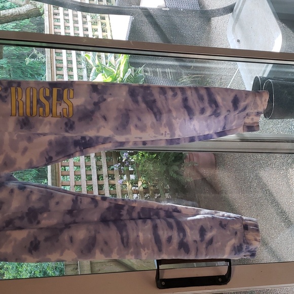 Sweatpants - Picture 2 of 5